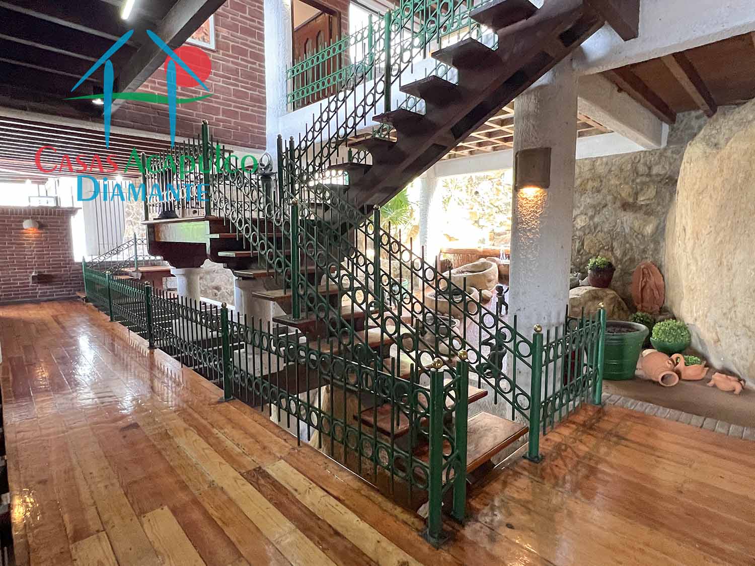 Villa Leonor - Pasillos y escaleras 2